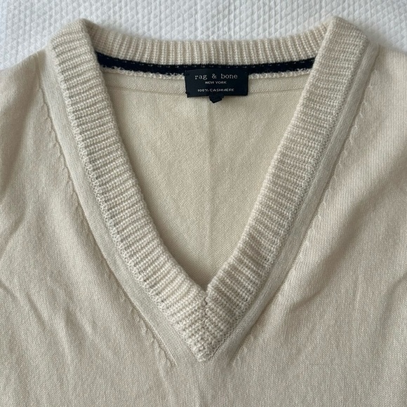 Rag & Bone 100% Cashmere Flavia V-Neck Split-Hem Sweater - Cream XS - Picture 4 of 6